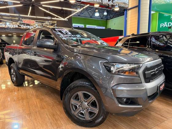 FORD RANGER 2.2 XLS 4X4 CD 16V DIESEL 4P AUTOMÁTICO